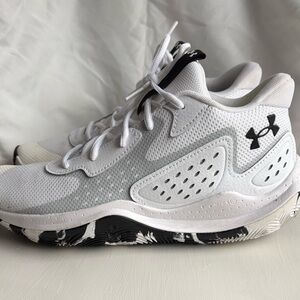 Under Armour White and Black Jet 23 Basketball Shoes M10